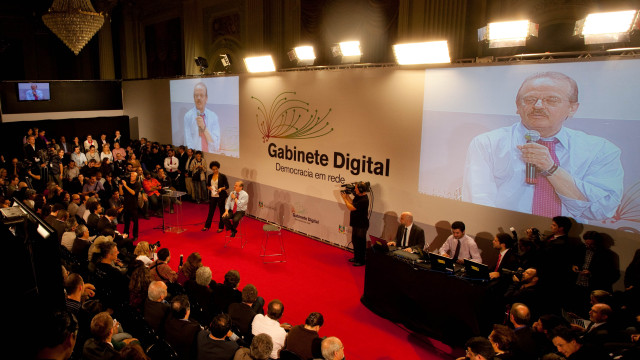 Lançamento Gabinete Digital - Porto Alegre, RS, Brasil. 2011.